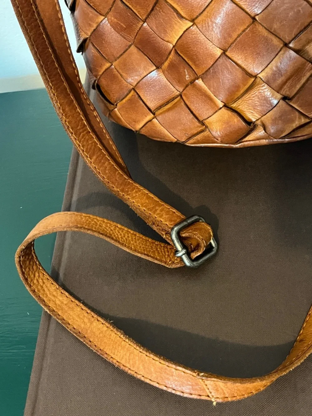 Vilenca Brown Buttery Soft Genuine Leather Basket Weave Crossbody Bag Holland - Picture 2 of 12